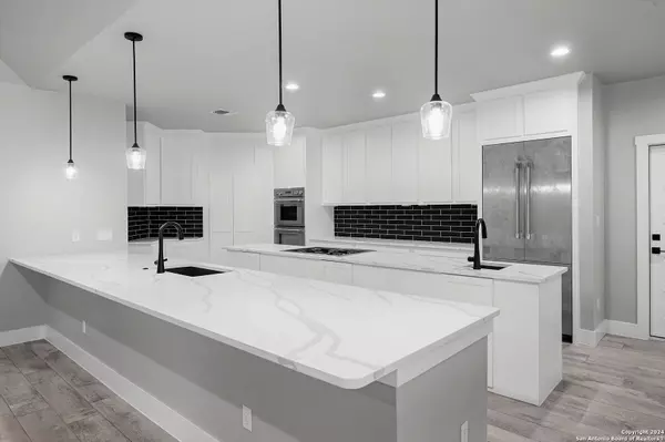 New Braunfels, TX 78132,1522 SHADY HOLW