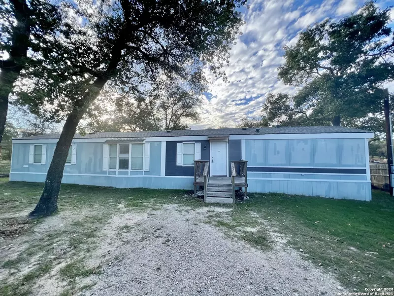 22831 Grand Springs, Elmendorf, TX 78112