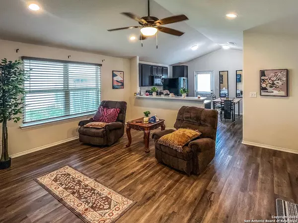 Seguin, TX 78155-7522,2429 RANGER PASS