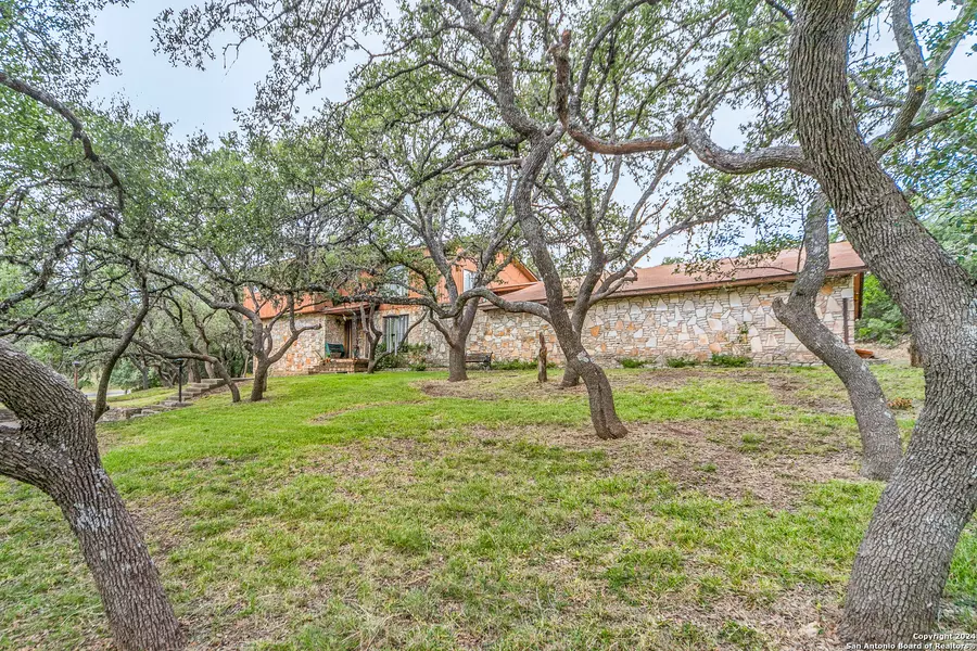 8807 CHULAN PASS, San Antonio, TX 78255-2161