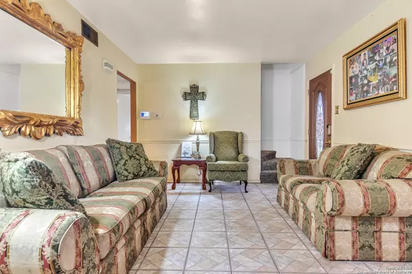 San Antonio, TX 78211-4522,3203 COCONINO DR