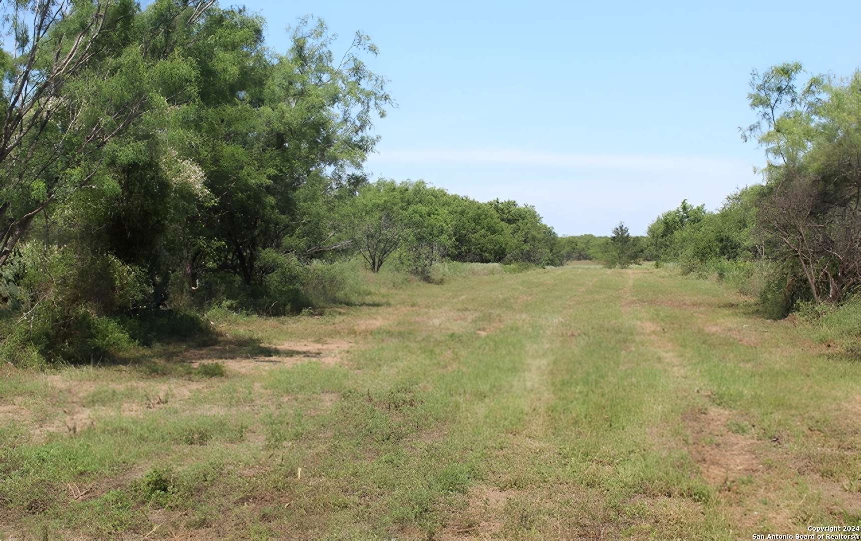 1826 county road 2537, Moore, TX 78057