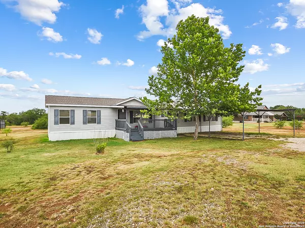 Pleasanton, TX 78064-6851,220 NORTHFIELD DR