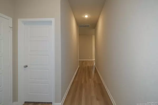 San Antonio, TX 78222,5211 Halite Valley