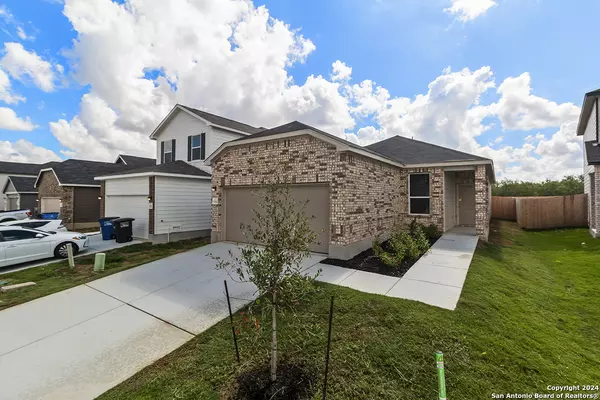 559 DAKOTA CREEK, New Braunfels, TX 78130