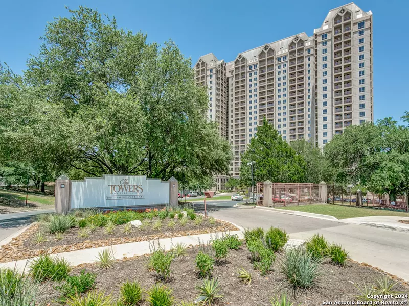 1 TOWERS PARK LN UNIT 503, San Antonio, TX 78209-6423