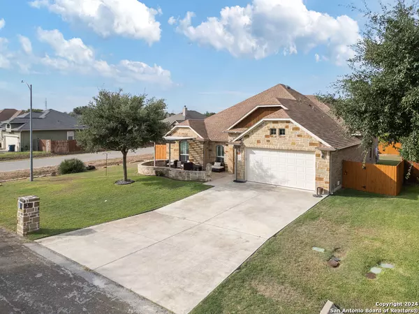 Selma, TX 78154-1856,15707 FOX LN