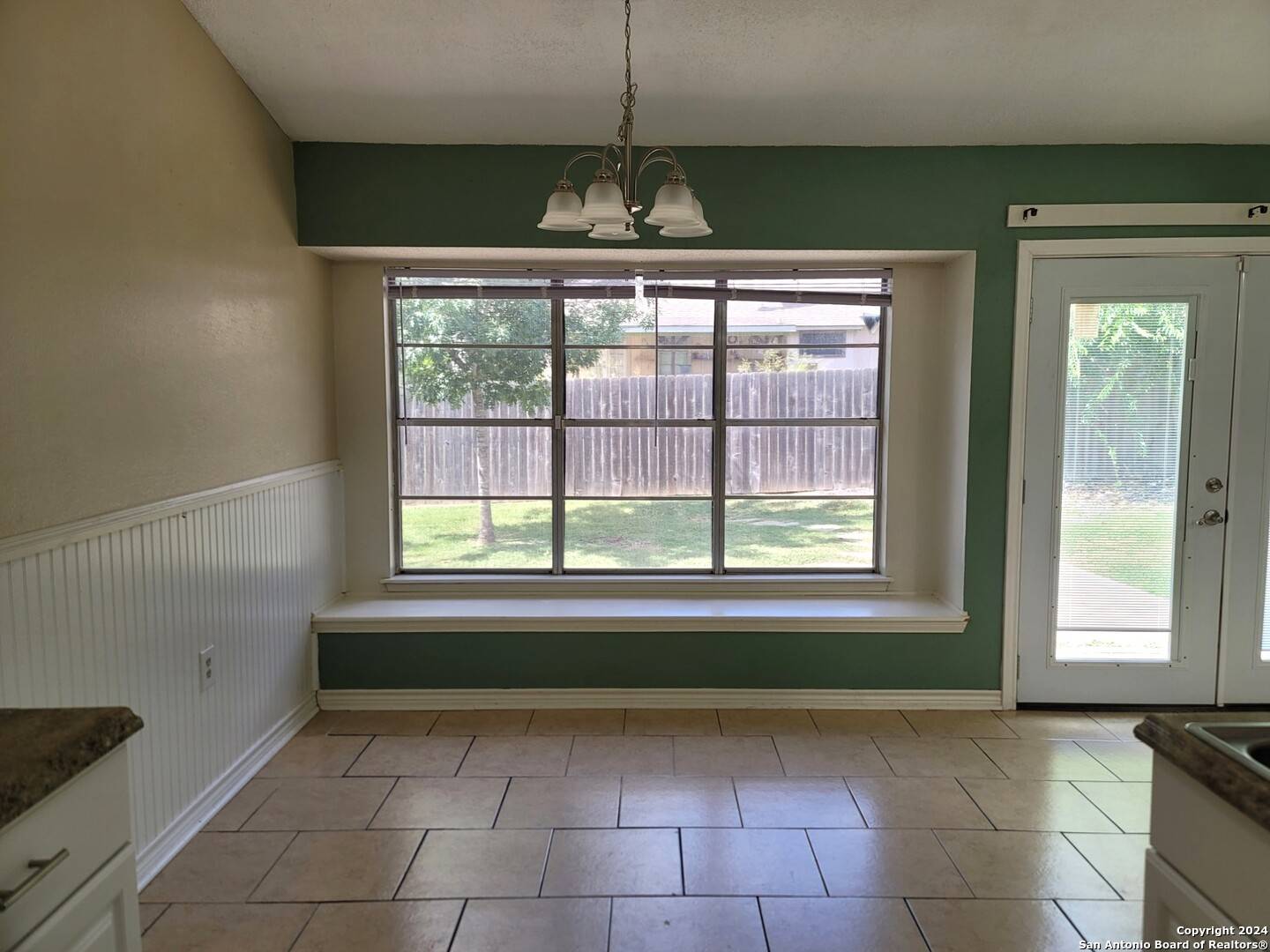 San Antonio, TX 78233-3880,6803 HILLSIDE BLF
