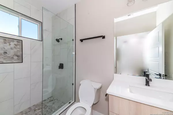 San Antonio, TX 78209-2439,1618 LAWNDALE DR UNIT 11