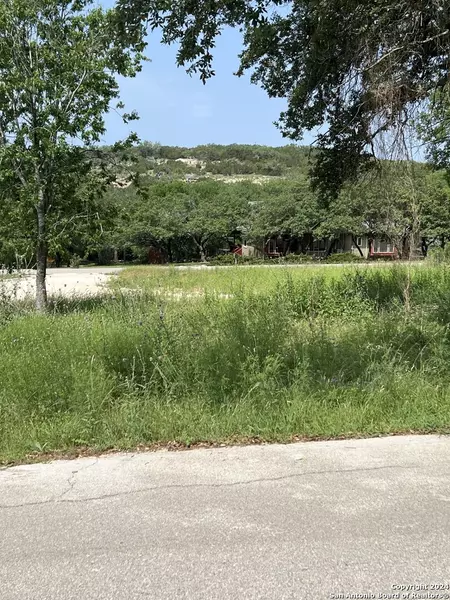 1456 Lonesome, Canyon Lake, TX 78133