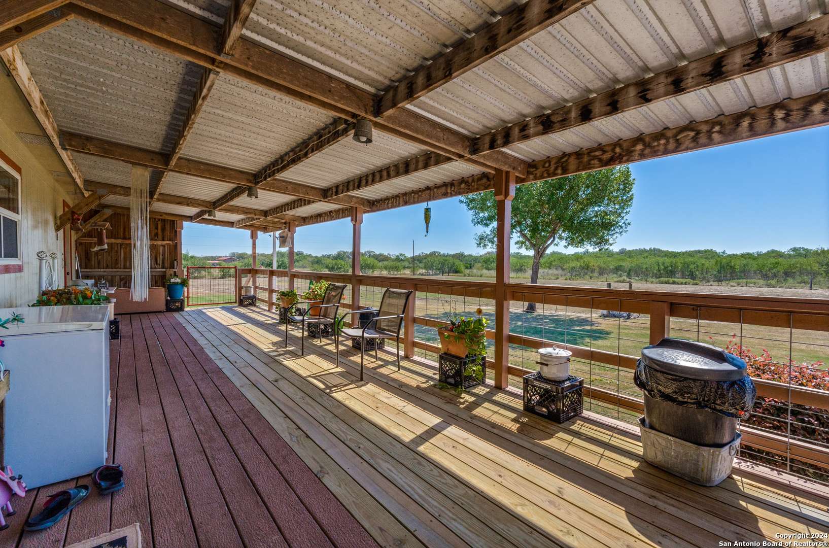 Seguin, TX 78155-1328,719 LONGHORN TRL