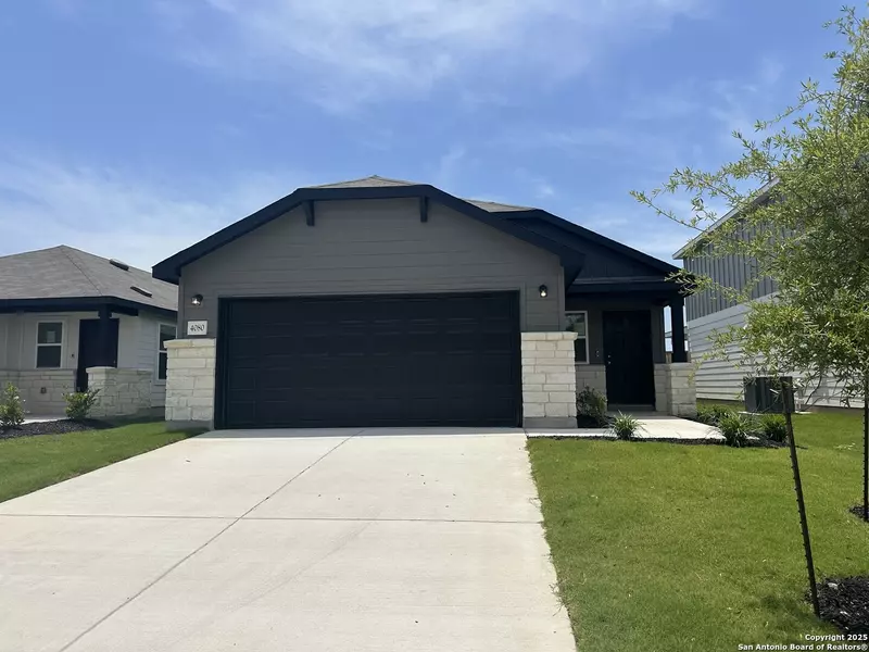 4080 Lily Glade Lane, Seguin, TX 78155