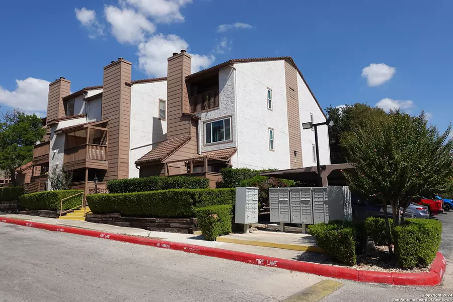 4107 MEDICAL DR UNIT 4206, San Antonio, TX 78229-5620