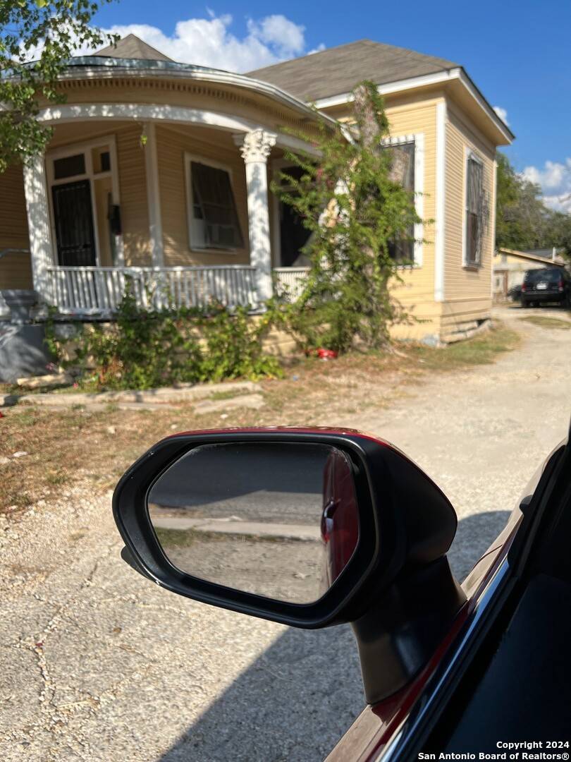 San Antonio, TX 78210-1934,1110 HACKBERRY ST