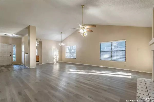 San Antonio, TX 78247,3406 Serene Grv