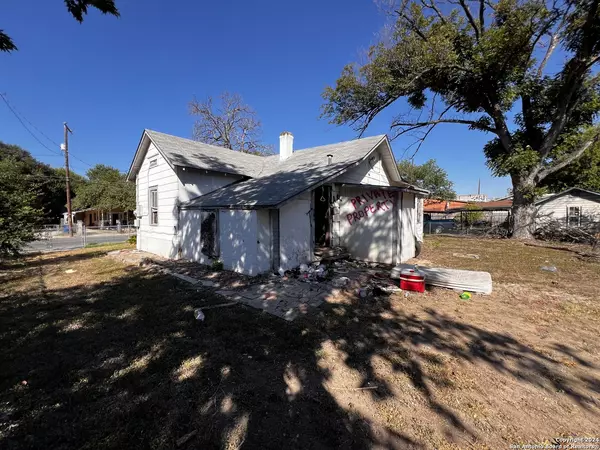 San Antonio, TX 78207-6656,1230 SALTILLO ST