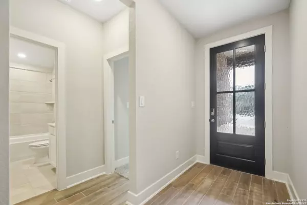 Boerne, TX 78006,10507 Trunkfish Lane