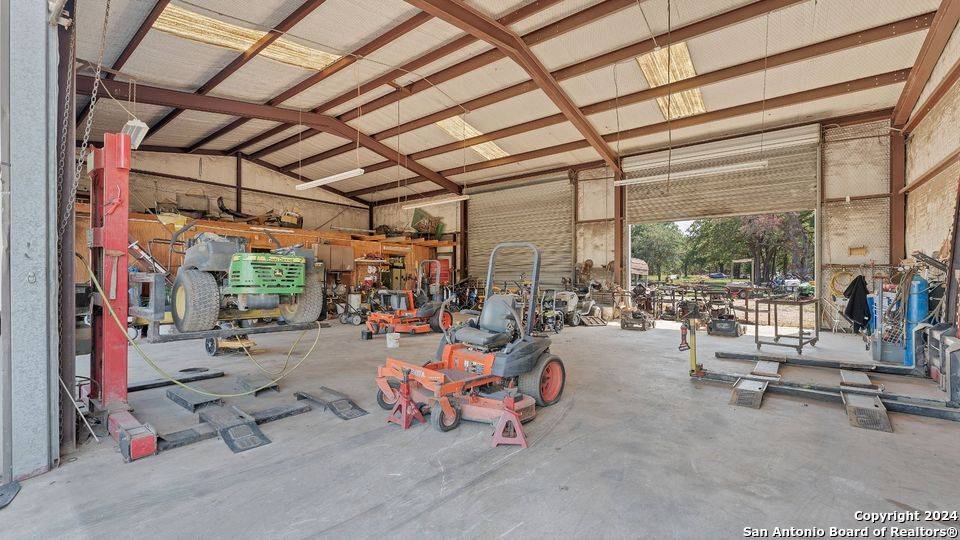 La Vernia, TX 78121,87 Rye Lane