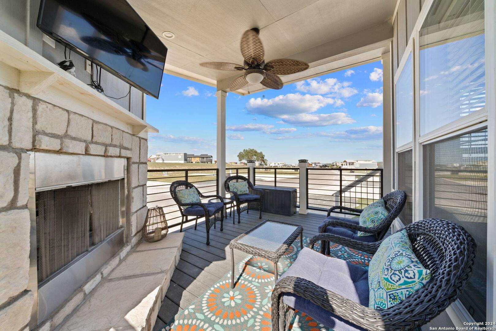 Fredericksburg, TX 78624,5386 Ranch Road 1376 #166