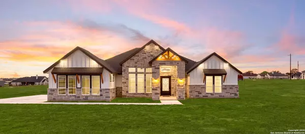 104 Sunset, La Vernia, TX 78121