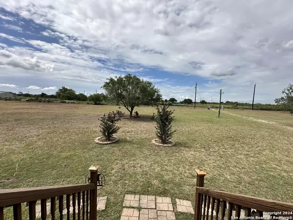 Atascosa, TX 78002,11060 Briggs Rd