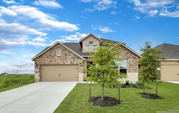 305 Jills Path, Seguin, TX 78155