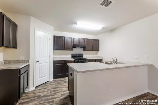 San Antonio, TX 78252,8110 Lunar Point