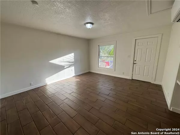 San Antonio, TX 78201-1831,520 Gentleman UNIT 11