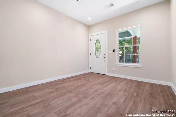 San Antonio, TX 78204-1702,341 LONE STAR