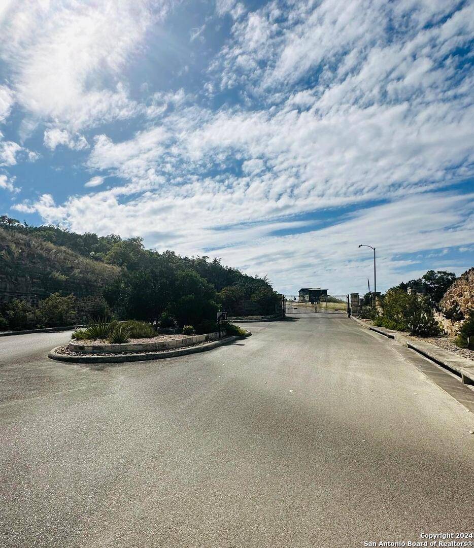 San Antonio, TX 78255,22211 Ravine Pass