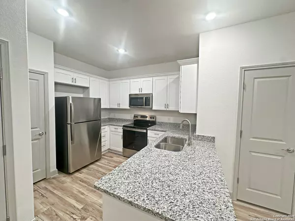 San Antonio, TX 78252,7711 Briarwood Pass UNIT 101