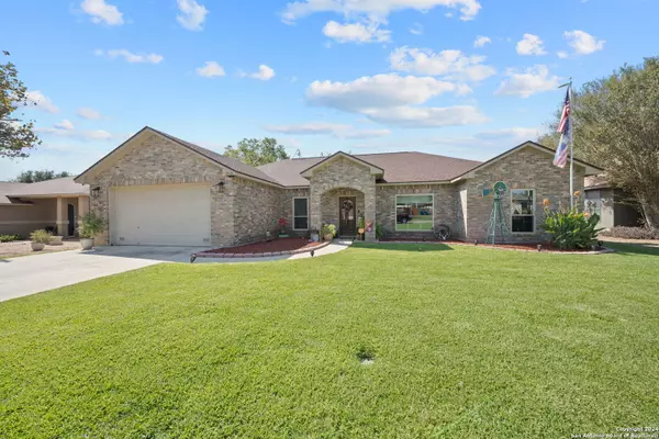 313 YORKTOWN, Pleasanton, TX 78064-4725