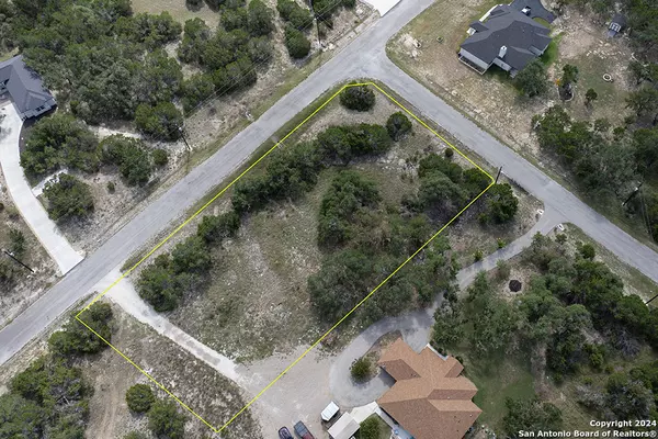 Fischer, TX 78623,865 Rutherford