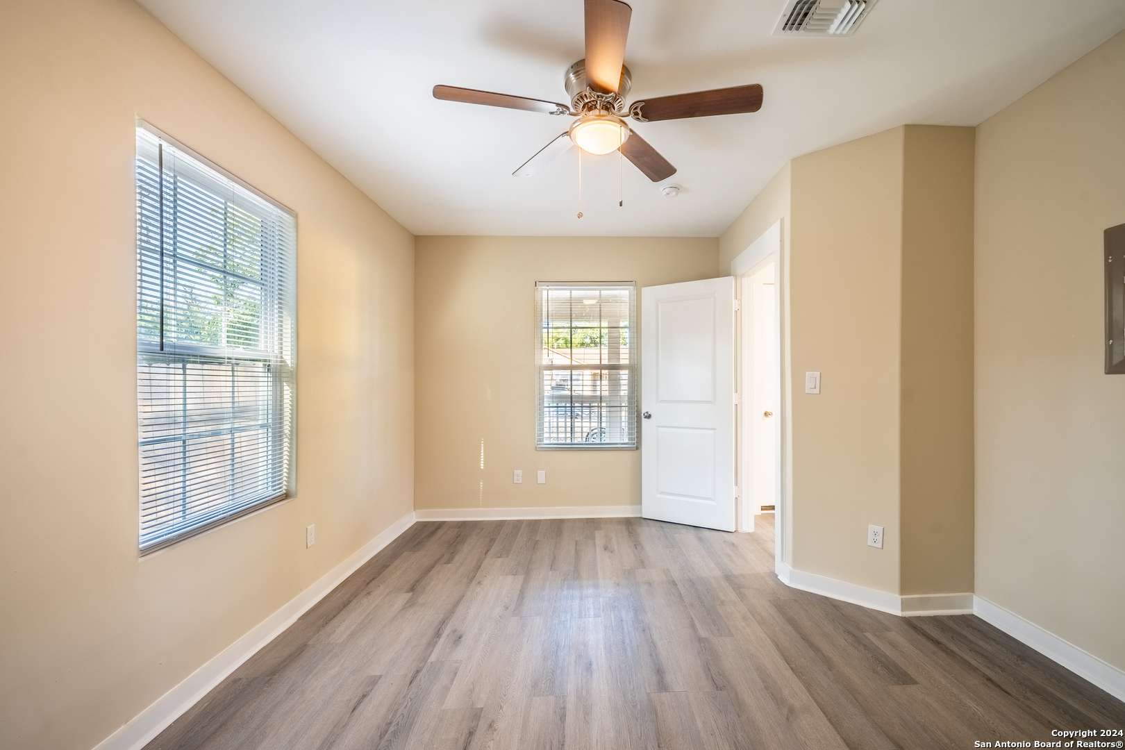 San Antonio, TX 78237-1956,114 SAN IGNACIO AVE