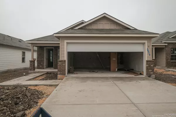 10318 White Hart Lane, Converse, TX 78109