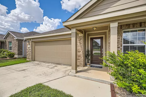 New Braunfels, TX 78130-7085,2918 DAISY MDW