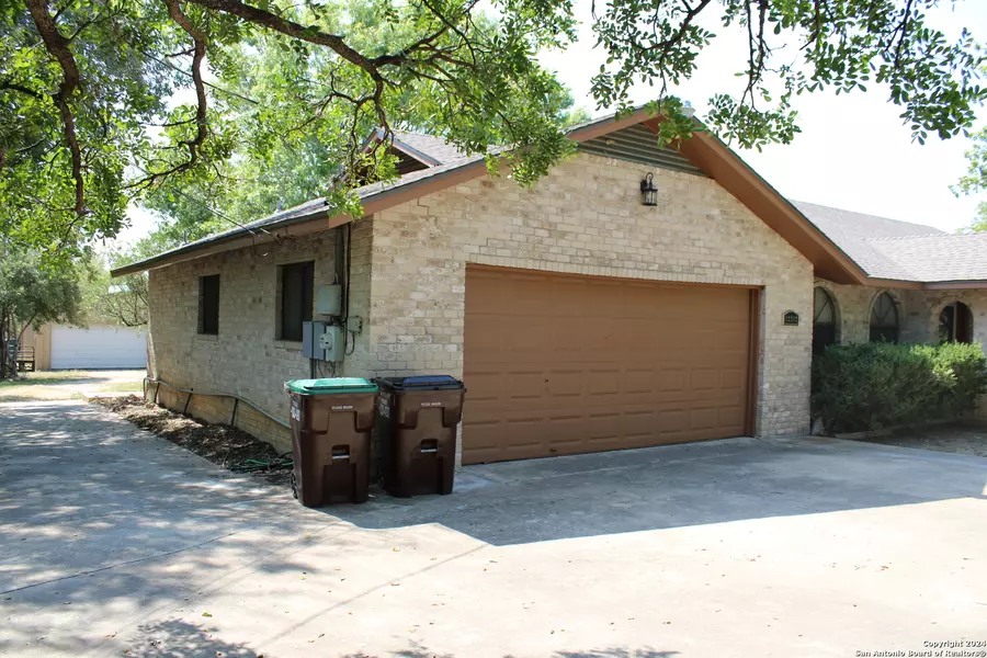 12212 Eucalyptus, San Antonio, TX 78245