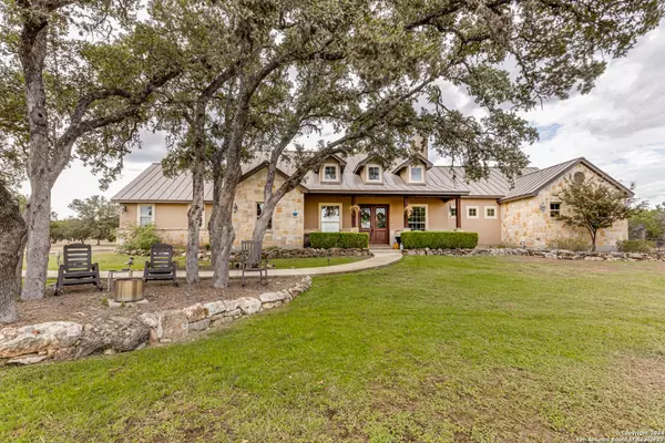 10303 TEICH LOOP, New Braunfels, TX 78132-3540