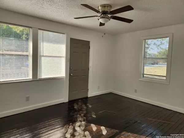 San Antonio, TX 78208-1809,1515 CODY ST