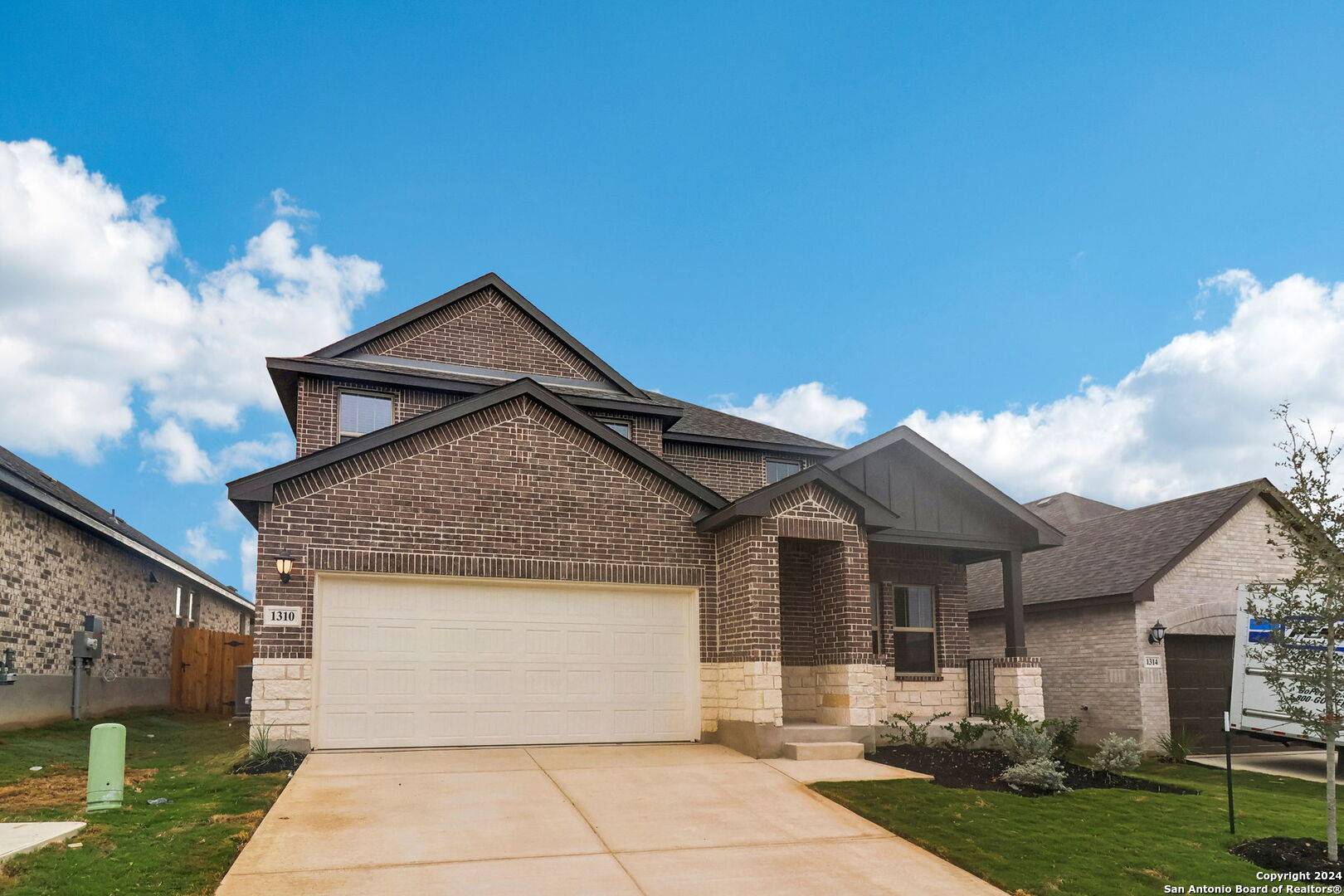 San Antonio, TX 78245,1310 Larkspur Pass