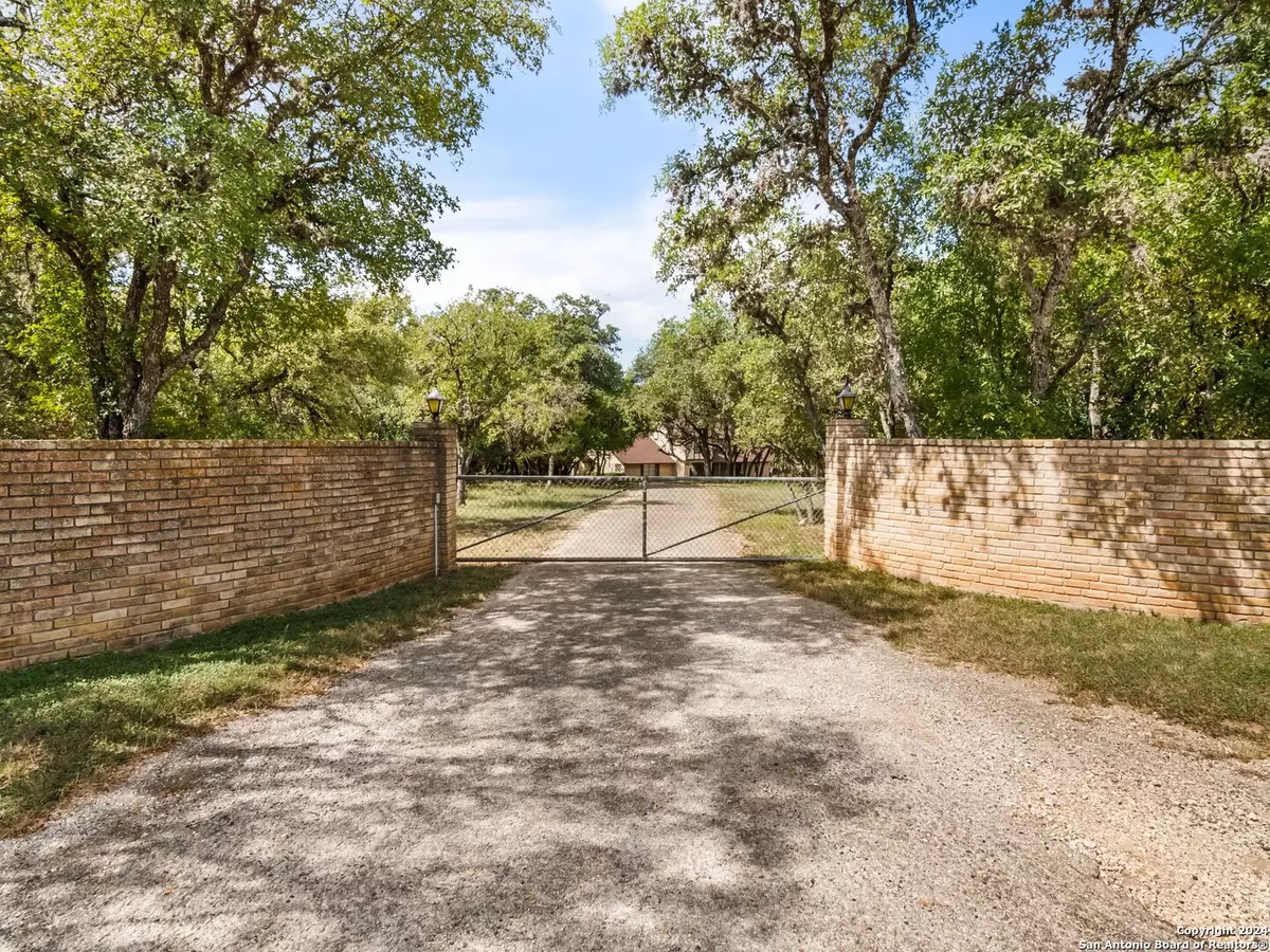 San Antonio, TX 78240,10289 white bonnet