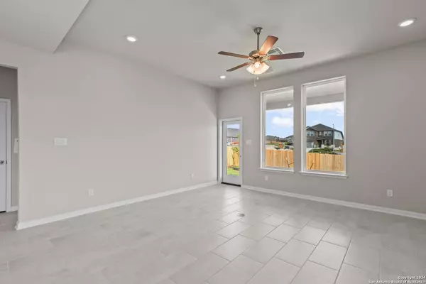 Helotes, TX 78023,10532 Briceway Bay