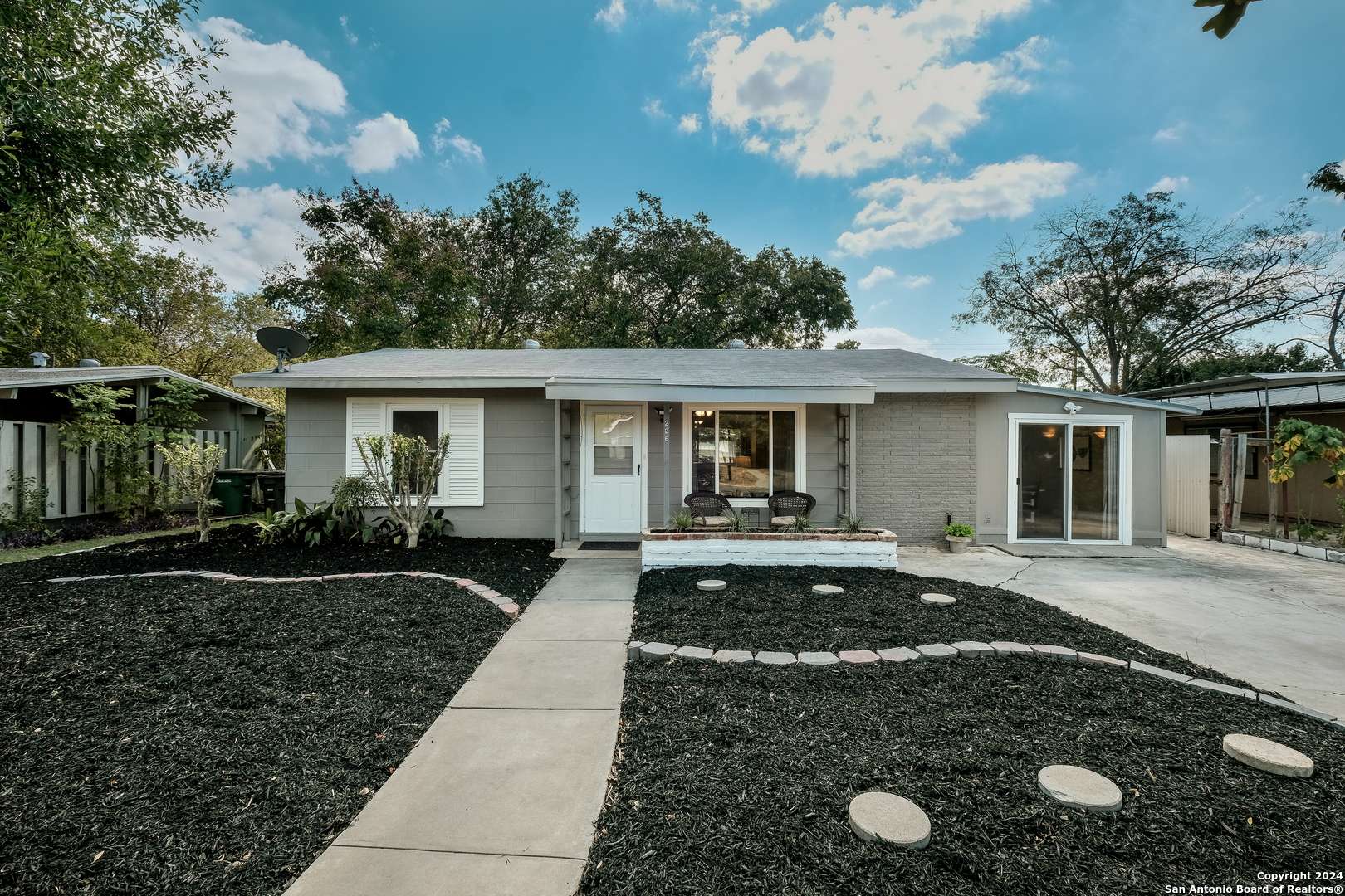 226 SERNA PARK, San Antonio, TX 78218-2035