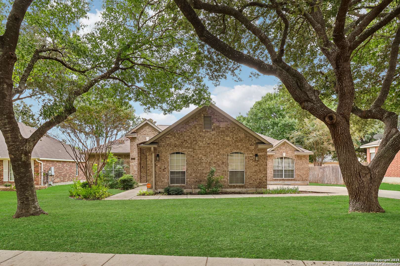 Schertz, TX 78154-3648,1632 BENCH TRL