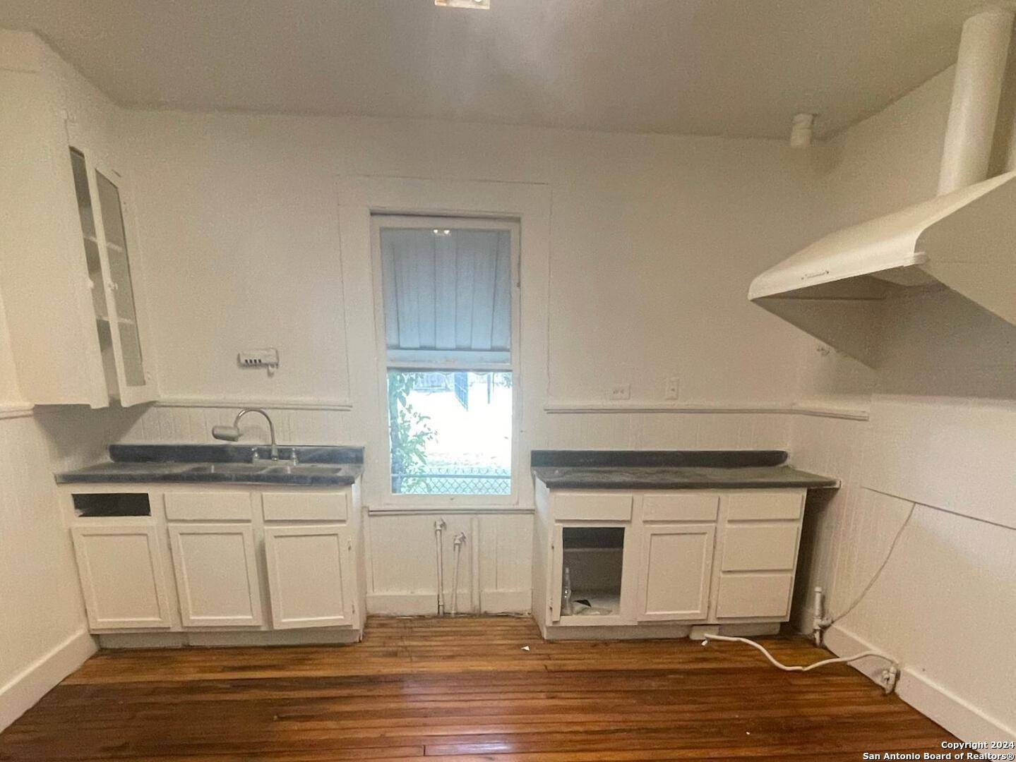 San Antonio, TX 78201,1035 W Elsmere Pl