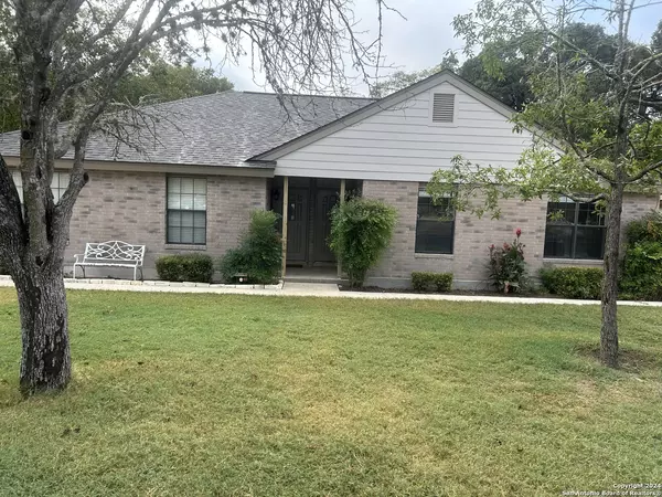 263 Lohmann St, Boerne, TX 78006-2031