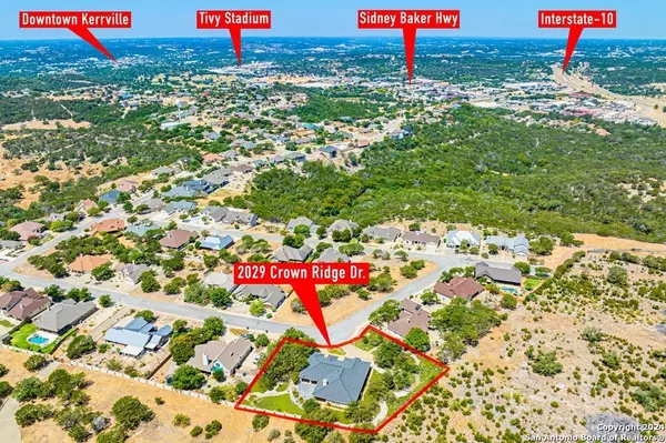 Kerrville, TX 78028,2029 Crown Ridge