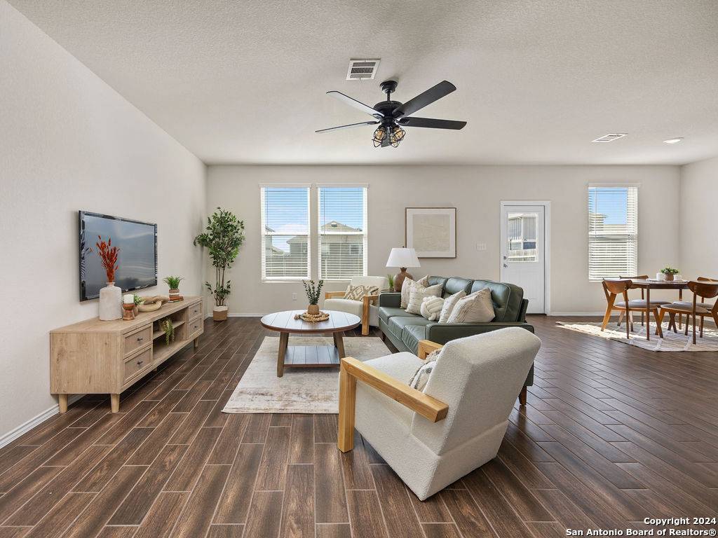 New Braunfels, TX 78130,868 SWEETGRASS