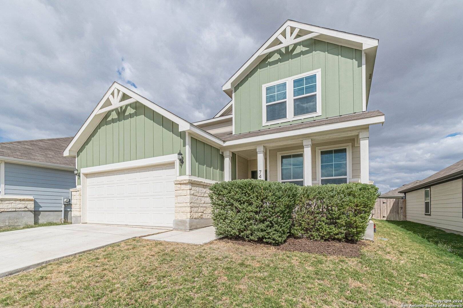 New Braunfels, TX 78130,743 STEEPLEBUSH