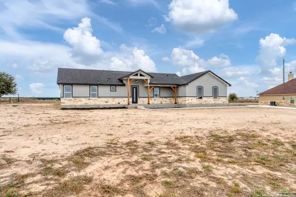 Floresville, TX 78114,113 Carrizo Ranch Dr.